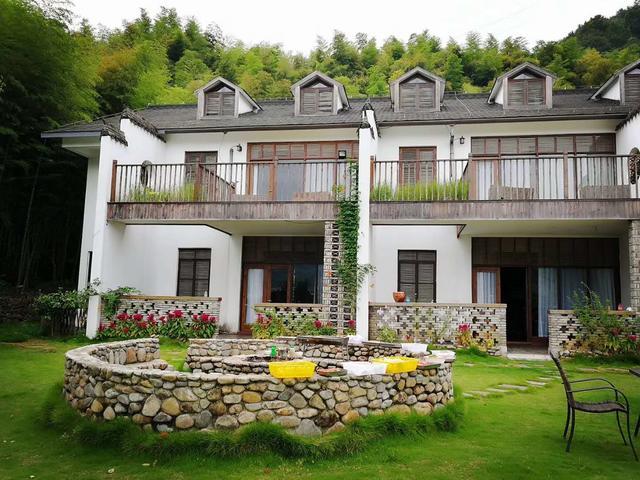 寧波·花雨醉，品花間一壺酒聽(tīng)雨后醉朦朧