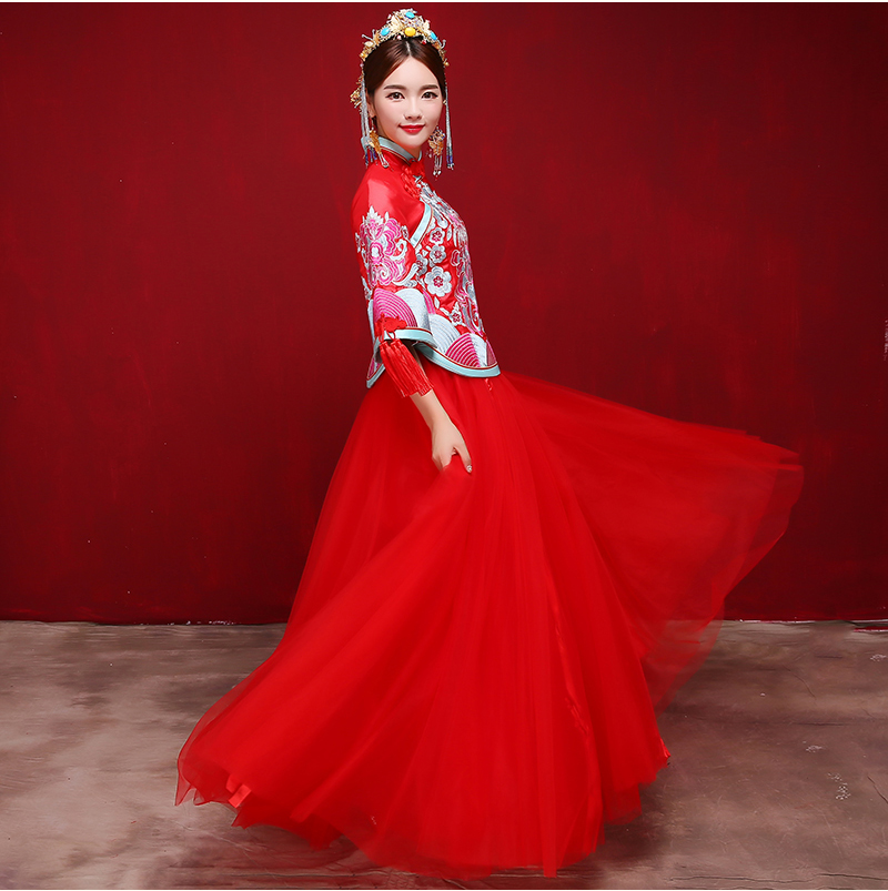 時尚復(fù)古設(shè)計中式禮服，唯美飄逸新娘禮服