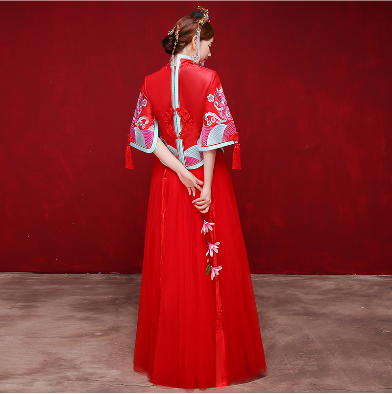 時尚復(fù)古設(shè)計中式禮服，唯美飄逸新娘禮服