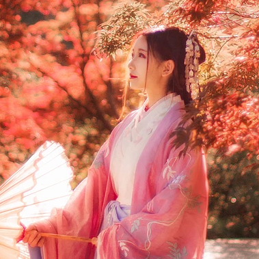 帶傘唯美可愛頭像，唯美古風(fēng)女子真人頭像