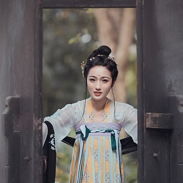 唯美漢服傷感頭像，唯美古風女子真人頭像