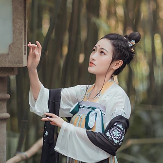 唯美漢服傷感頭像，唯美古風女子真人頭像