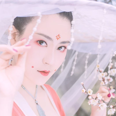 妖嬈女生頭像，唯美古風(fēng)真人頭像