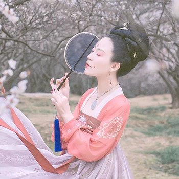 妖嬈女生頭像，唯美古風(fēng)真人頭像