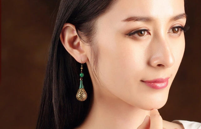 手工復(fù)古風(fēng)鏤空耳墜，古典氣質(zhì)家佳樂文學(xué)耳環(huán)