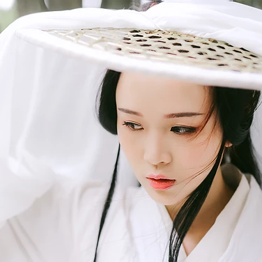 白衣俠女冷艷頭像，唯美古風(fēng)女子真人頭像