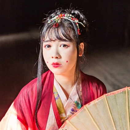 紅衣女子妖艷頭像，唯美古風(fēng)女子真人頭像