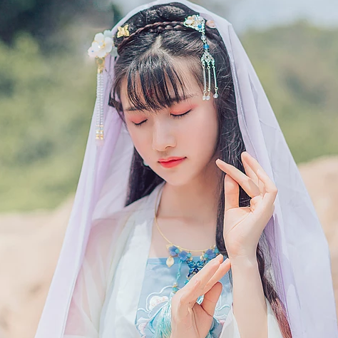 飄逸帶團扇小清新頭像，唯美古風女子真人頭像