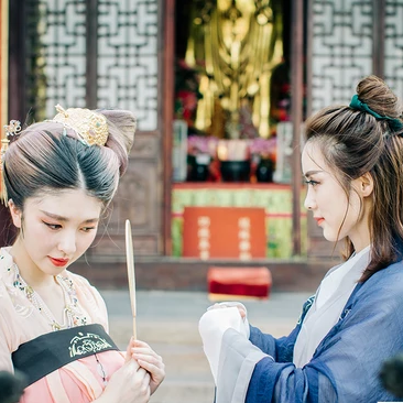 竹林山寺閨蜜古風(fēng)頭像，唯美古風(fēng)女子真人頭像