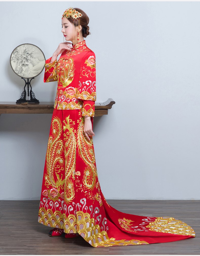 時(shí)尚家佳樂文學(xué)拖尾中式禮服，金線刺繡新娘禮服