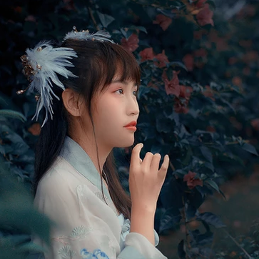 淺藍(lán)漢服小清新頭像，唯美古風(fēng)女生真人頭像