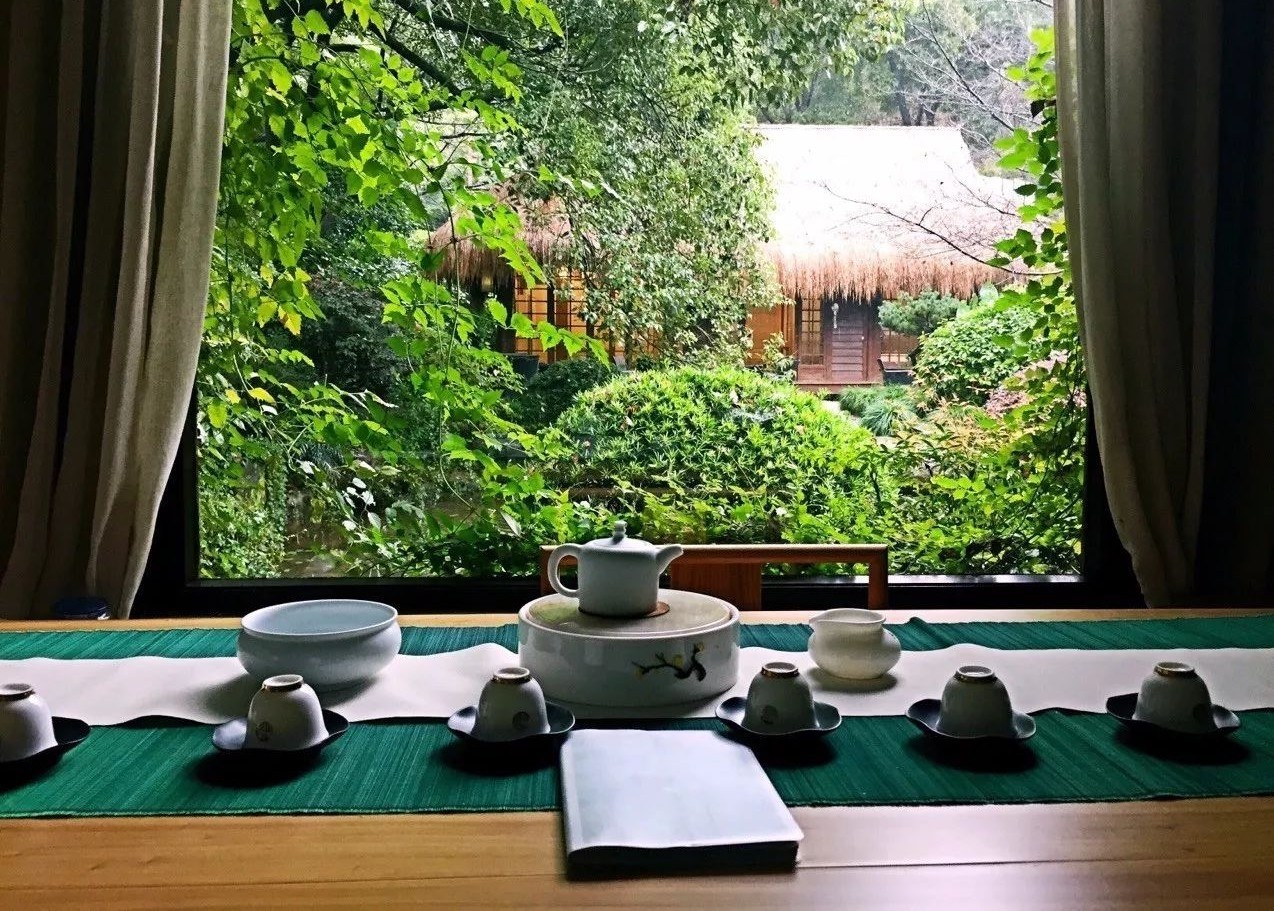 七椀居茶舍，喝西湖龍井茶感受西湖美秋季美