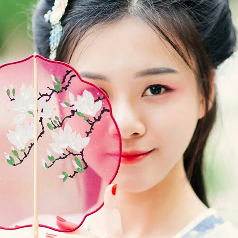 溫暖情誼閨蜜頭像，唯美古風(fēng)女子真人頭像