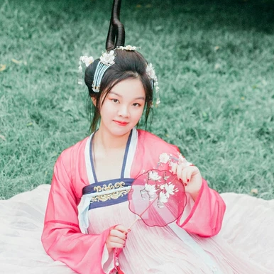 溫暖情誼閨蜜頭像，唯美古風(fēng)女子真人頭像