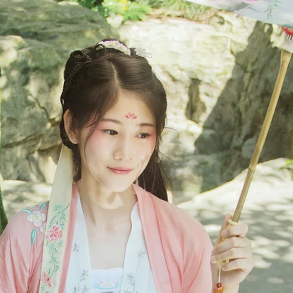 綠陰樹(shù)下閨蜜頭像，唯美古風(fēng)女子頭像