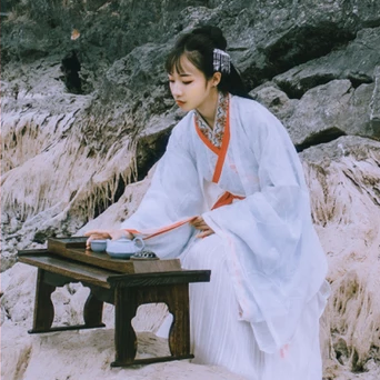 優(yōu)雅白衣女子頭像，唯美古風(fēng)女子真人頭像