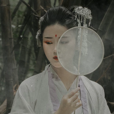 白衣素紗女子頭像像，唯美古風(fēng)女子真人頭像