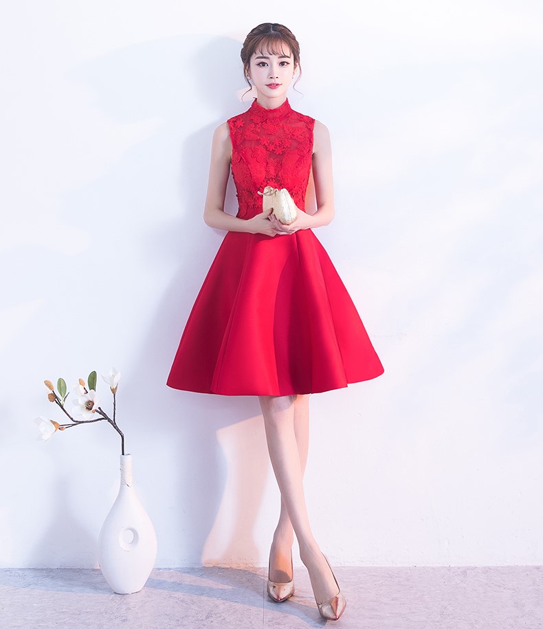 時(shí)尚無袖中式禮服，蕾絲繡花短款晚禮服