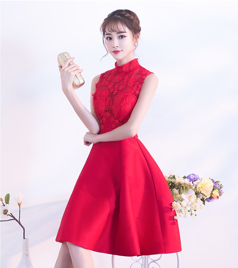時(shí)尚無袖中式禮服，蕾絲繡花短款晚禮服