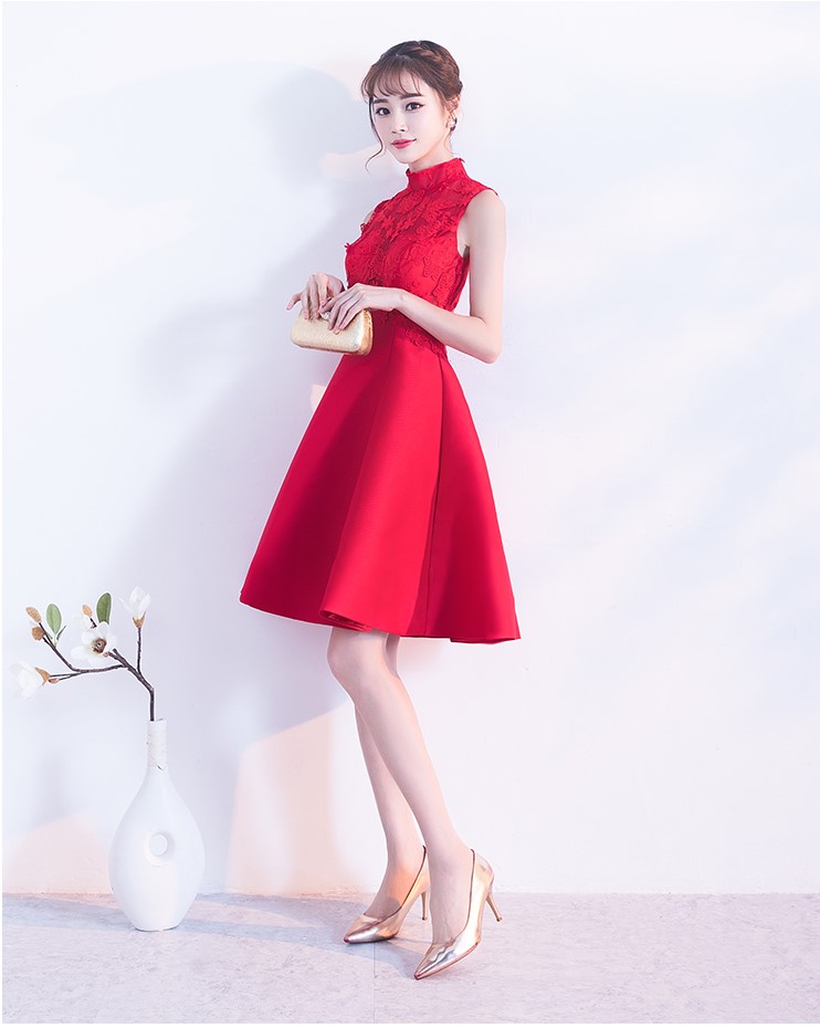 時(shí)尚無袖中式禮服，蕾絲繡花短款晚禮服