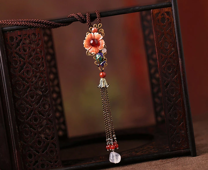 復(fù)古立體花朵毛衣鏈，民族風(fēng)項鏈?zhǔn)罪? src="/wenxue/d/file/bigpic/190404/04/13-1G023102058.png" style="height: 578px; width: 750px;" / data-hbkA="uBFpax"><br / data-NNt0="5mCLFQ">
	<img alt=