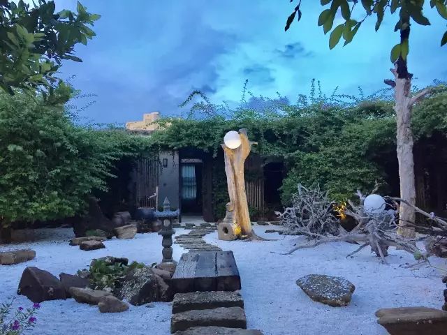 慢點藝術(shù)民宿，世間所有努力都是為了慢點