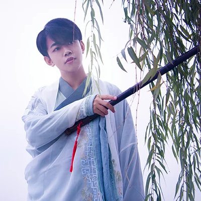 文藝品酒男生頭像，唯美古風(fēng)真人頭像