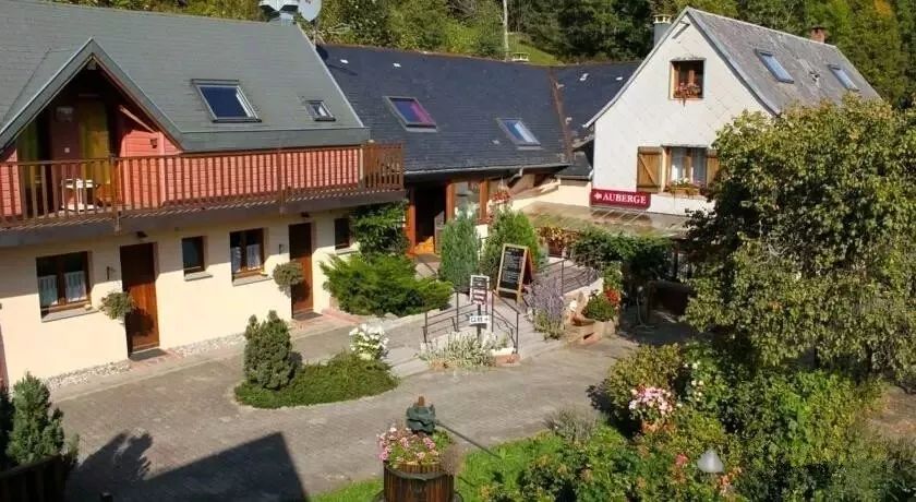 驚呆了，雞窩豬舍馬廄牛棚羊圈變民宿!