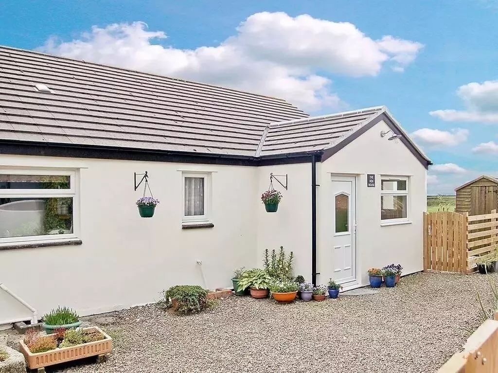 驚呆了，雞窩豬舍馬廄牛棚羊圈變民宿!