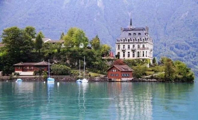 驚呆了，雞窩豬舍馬廄牛棚羊圈變民宿!