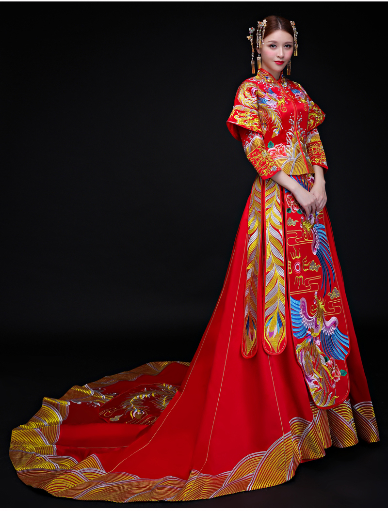 時尚拖尾中式禮服，古典大方之美新娘禮服