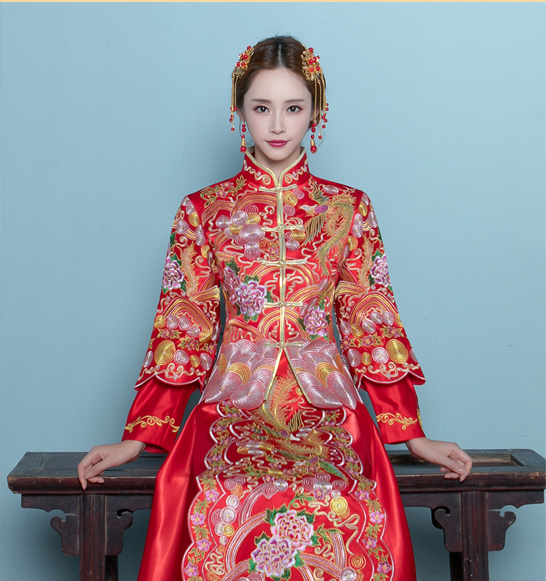 家佳樂文學(xué)高貴刺繡嫁衣，新娘結(jié)婚中式禮服