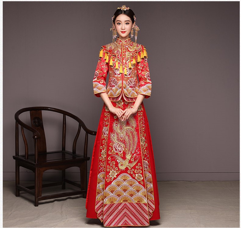 典雅韻味中式禮服，精致新娘結(jié)婚禮服