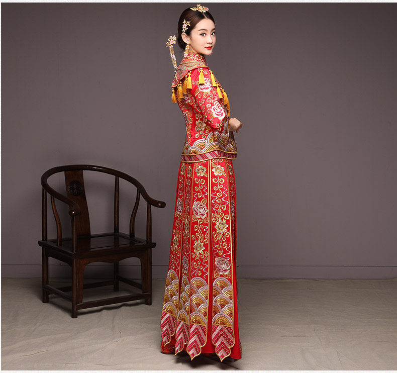 典雅韻味中式禮服，精致新娘結(jié)婚禮服