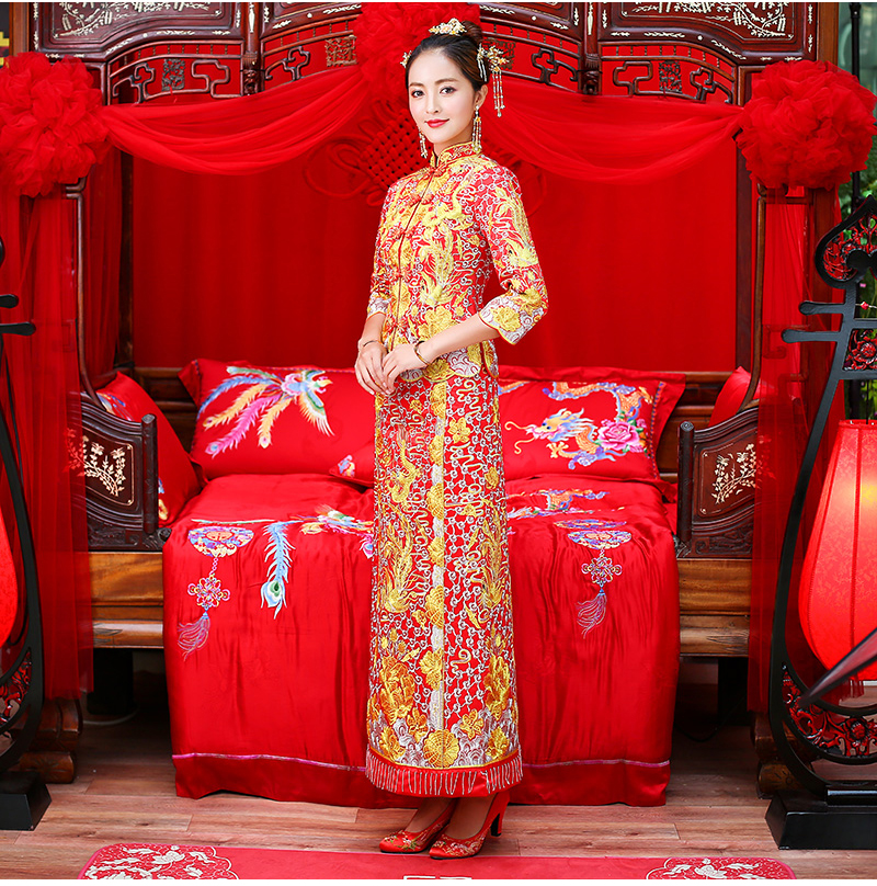 時(shí)尚復(fù)古設(shè)計(jì)中式禮服，新娘結(jié)婚禮服