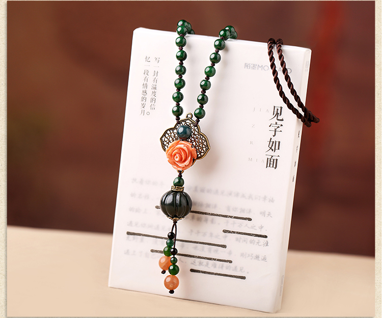 田青玉吊墜毛衣鏈，鏤空花朵項(xiàng)鏈?zhǔn)罪? src="/wenxue/d/file/bigpic/190404/04/13-1G1011H157-50.jpg" / data-ljqq="K91TBi"><br / data-CPKf="uaz2BG">
	<img alt=