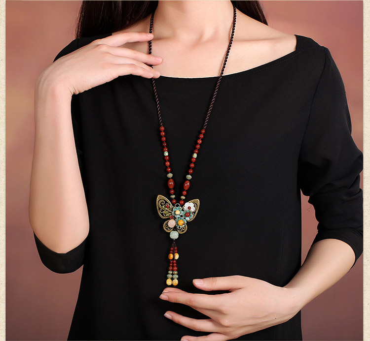 文藝蝴蝶吊墜毛衣鏈，民族風項鏈首飾