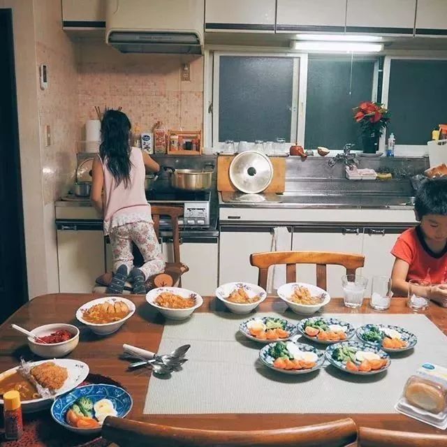 北海道的海濱小鎮(zhèn)，一家四口的日子才最幸福