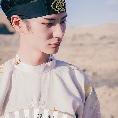 霸氣帶劍男生頭像，唯美古風(fēng)頭像