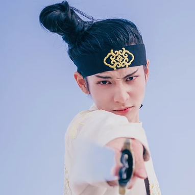 霸氣帶劍男生頭像，唯美古風(fēng)頭像