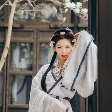 年華沉浮女子頭像，唯美古風(fēng)真人頭像