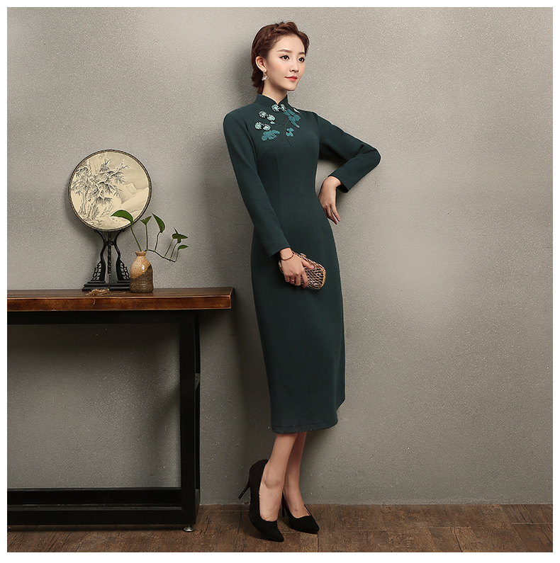 淺墨綠色繡花旗袍，碧嫻復古旗袍裙