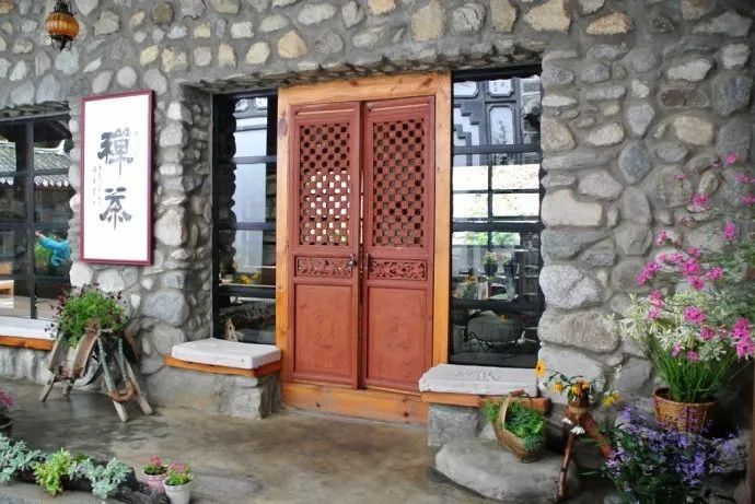 “中國最美寺院”寂照庵，房子象征著家是情感