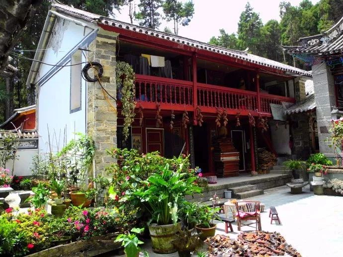 “中國最美寺院”寂照庵，房子象征著家是情感