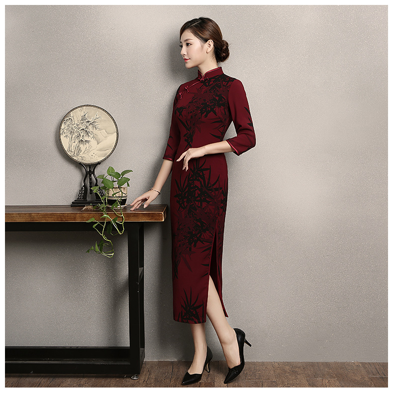 暗紅色竹香旗袍，古典中袖旗袍裙