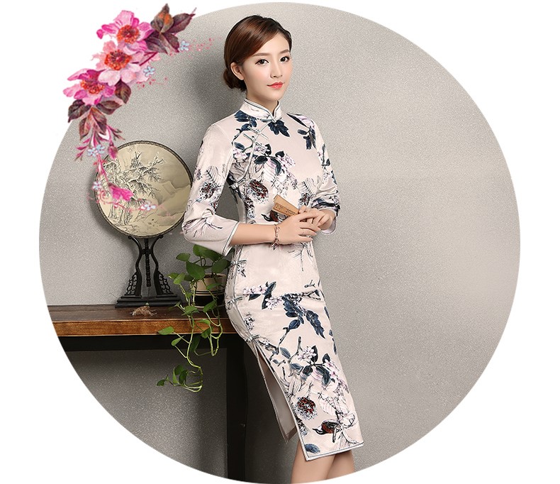 淺色草木印花旗袍，素雅中袖旗袍裙