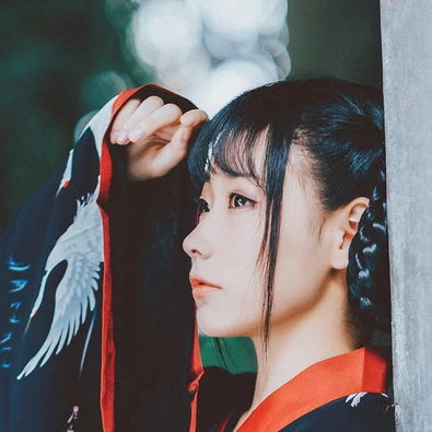 俏皮可愛漢服女子頭像，唯美古風真人頭像