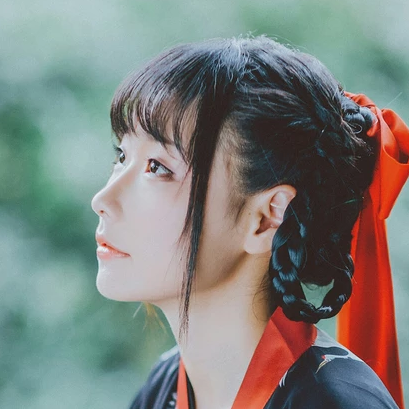 俏皮可愛漢服女子頭像，唯美古風真人頭像