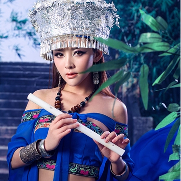 性感孔雀翎女生頭像，唯美古風真人頭像