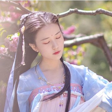 小清新帶團(tuán)扇女生頭像，唯美古風(fēng)真人頭像
